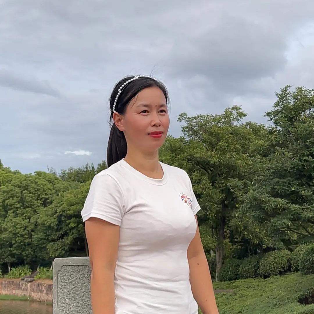 小成妈（每天上午8点11直播）
