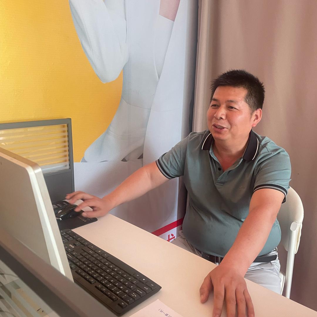 上高盯装侠装修管家陈哥