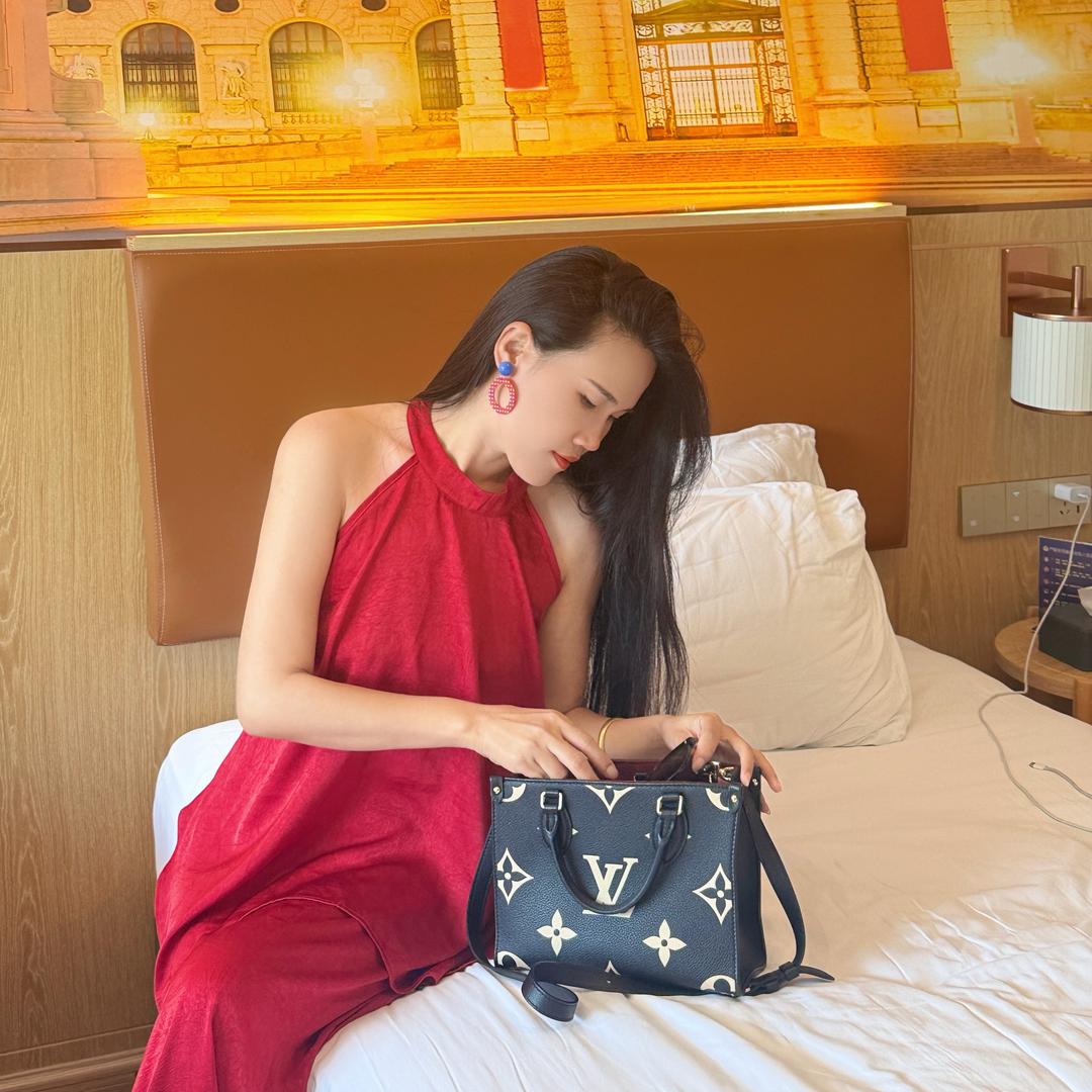 缅甸🇲🇲小阿姨 服装批发