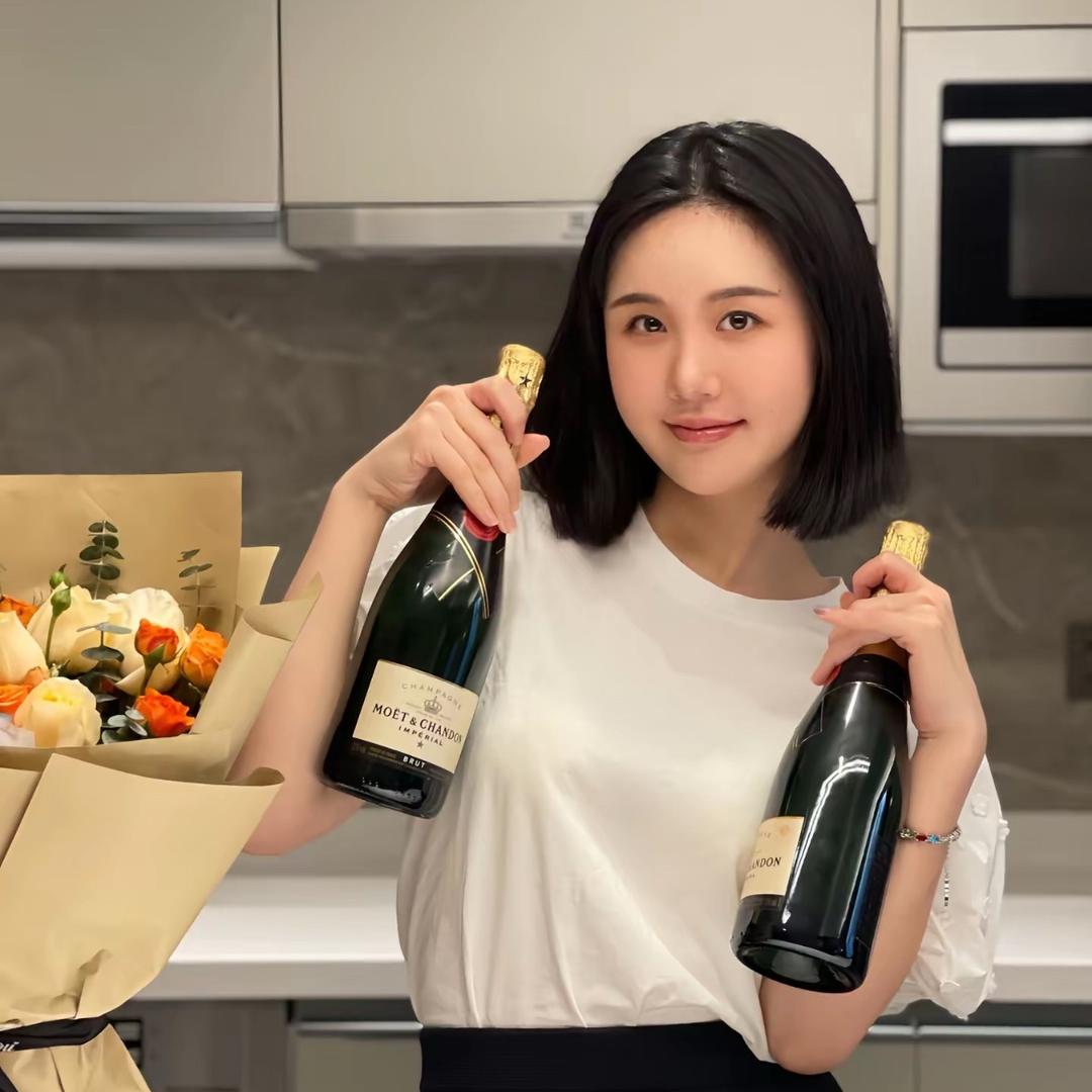 楚铃小跟班（非本人）