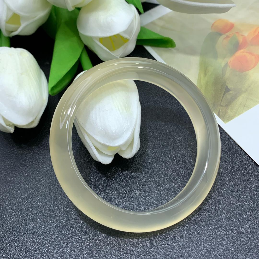 马卡龙玉镯工厂店