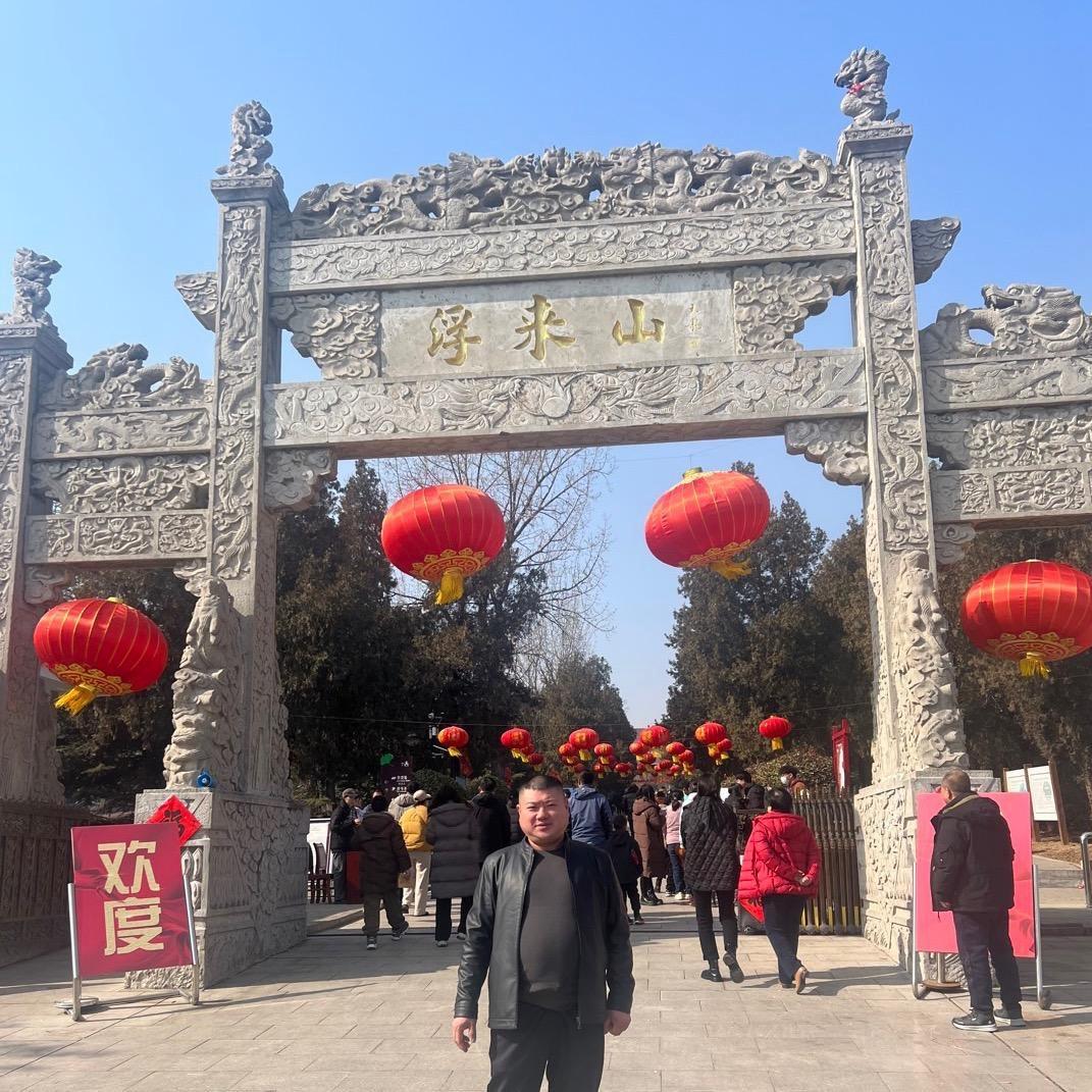 迷路的小灰灰
