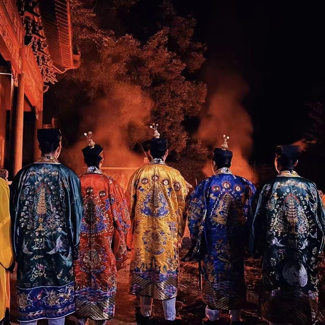 棍棍爱吃肉头像