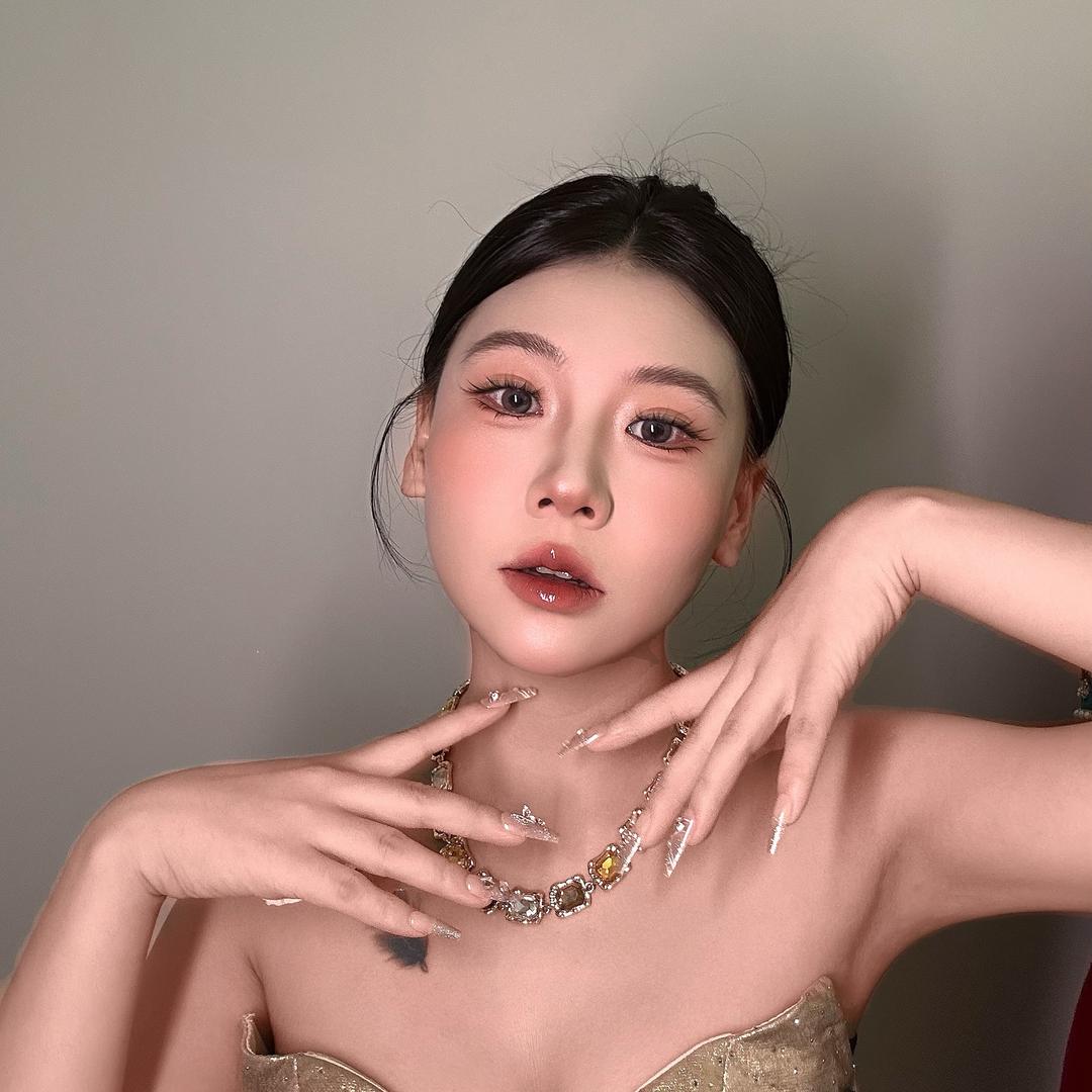 开婚纱店的超超（五台赫拉婚纱）