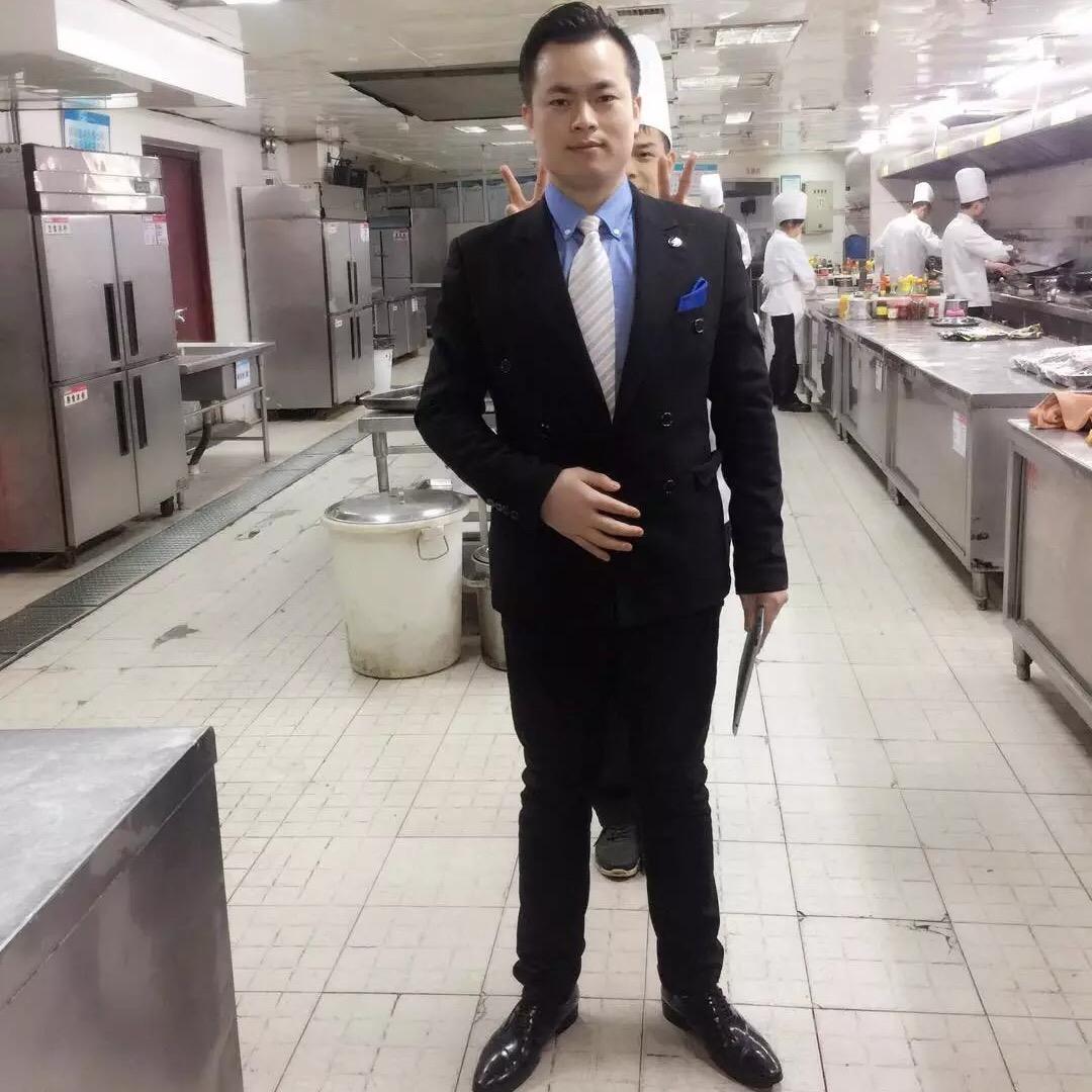 卖月饼的小哥哥