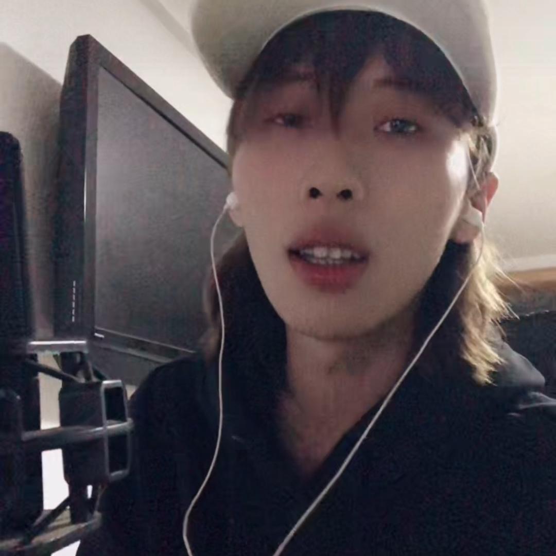 🧐球