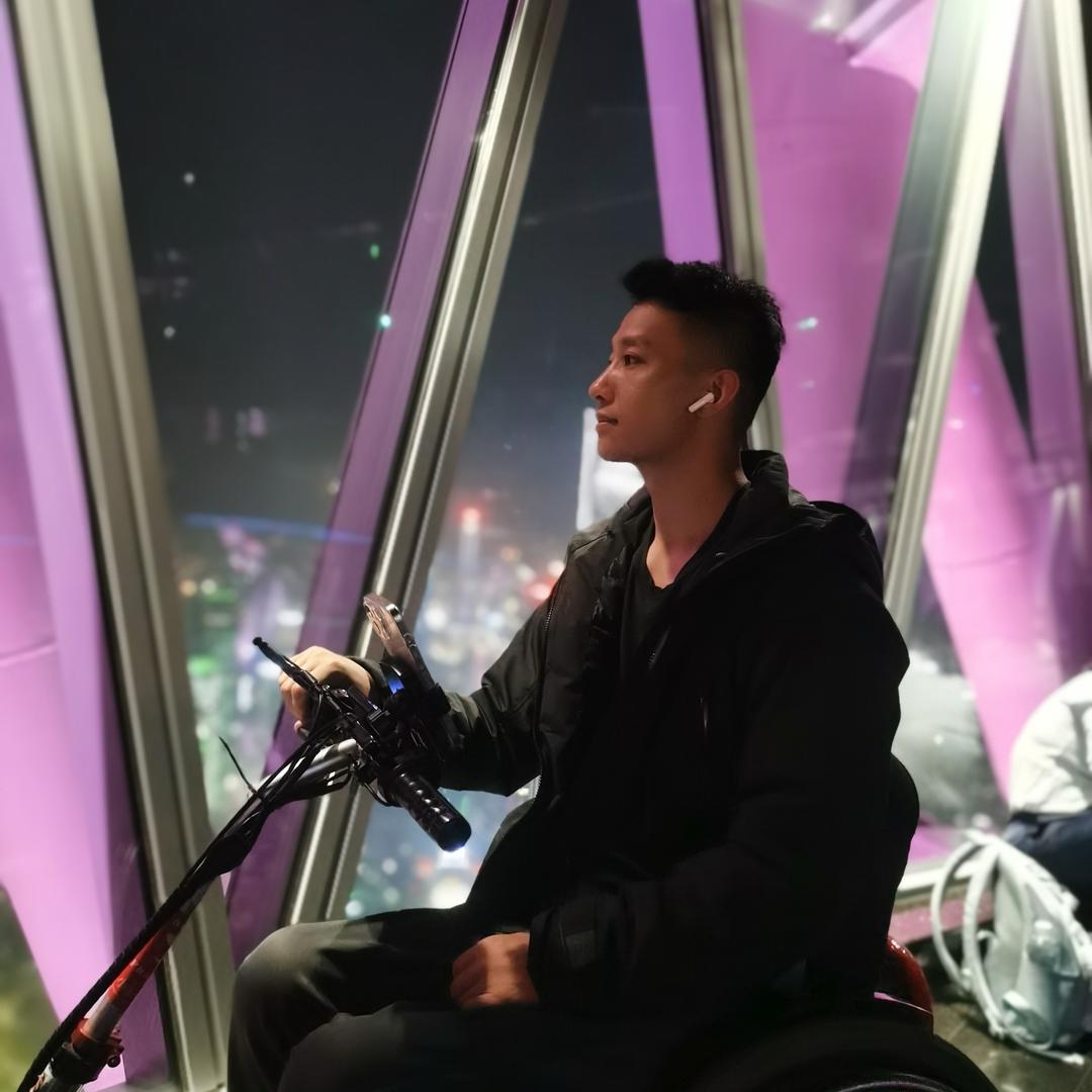 小四轮椅♿️傻兔