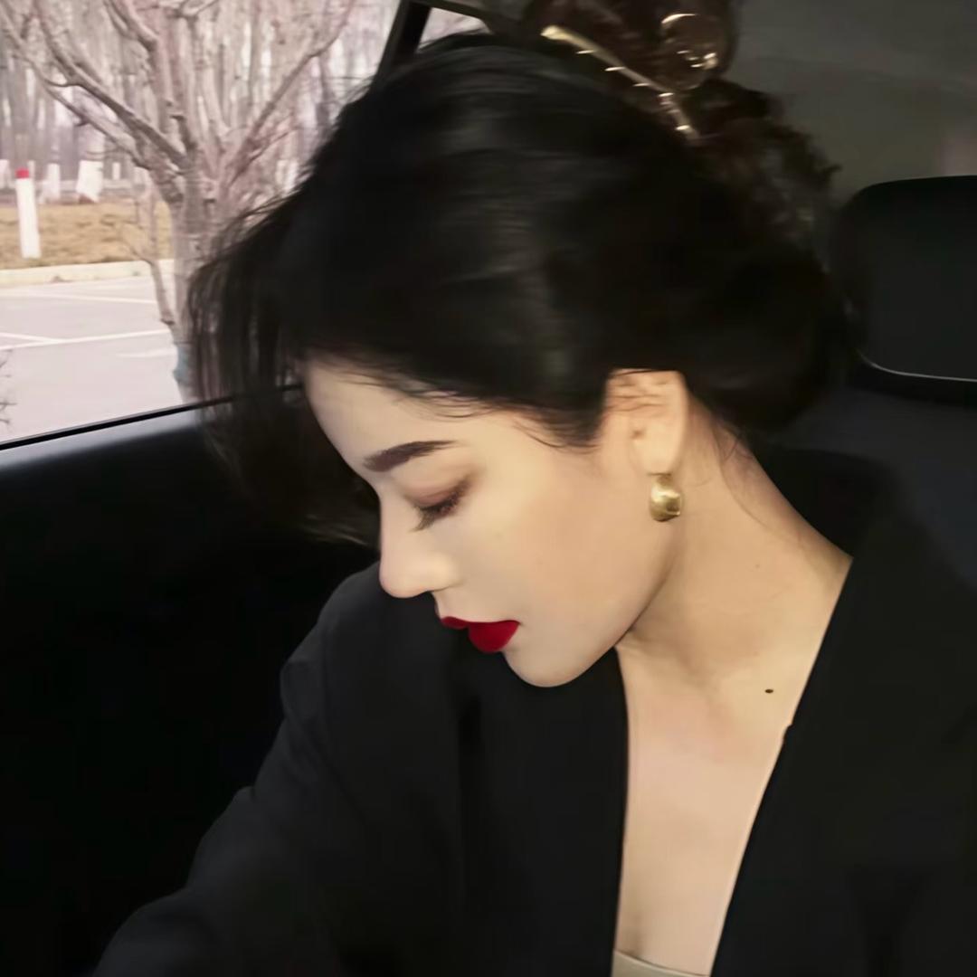 Miss 陈