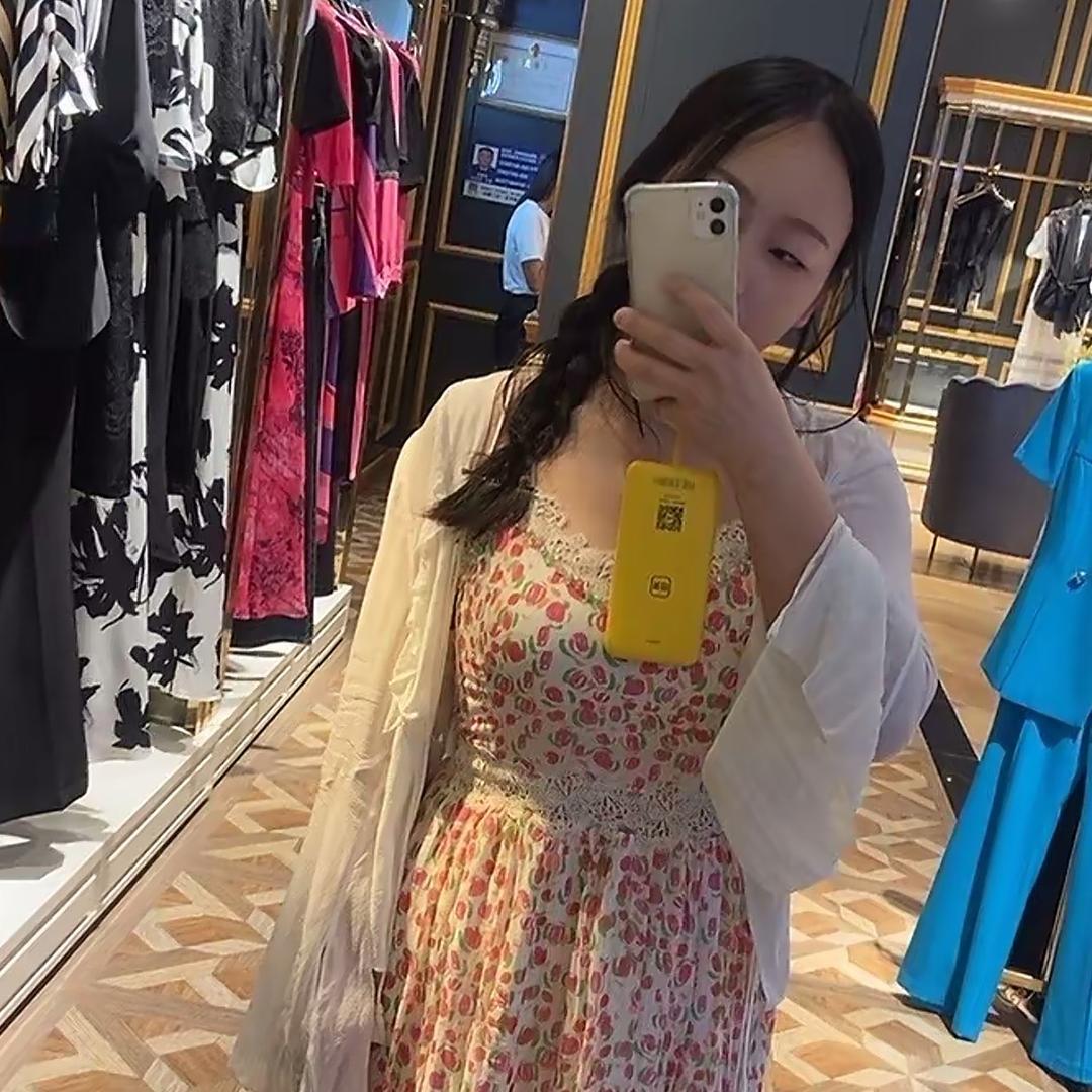 涂群群