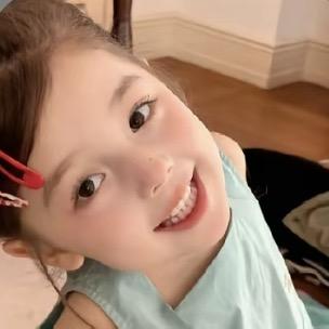 小贝.