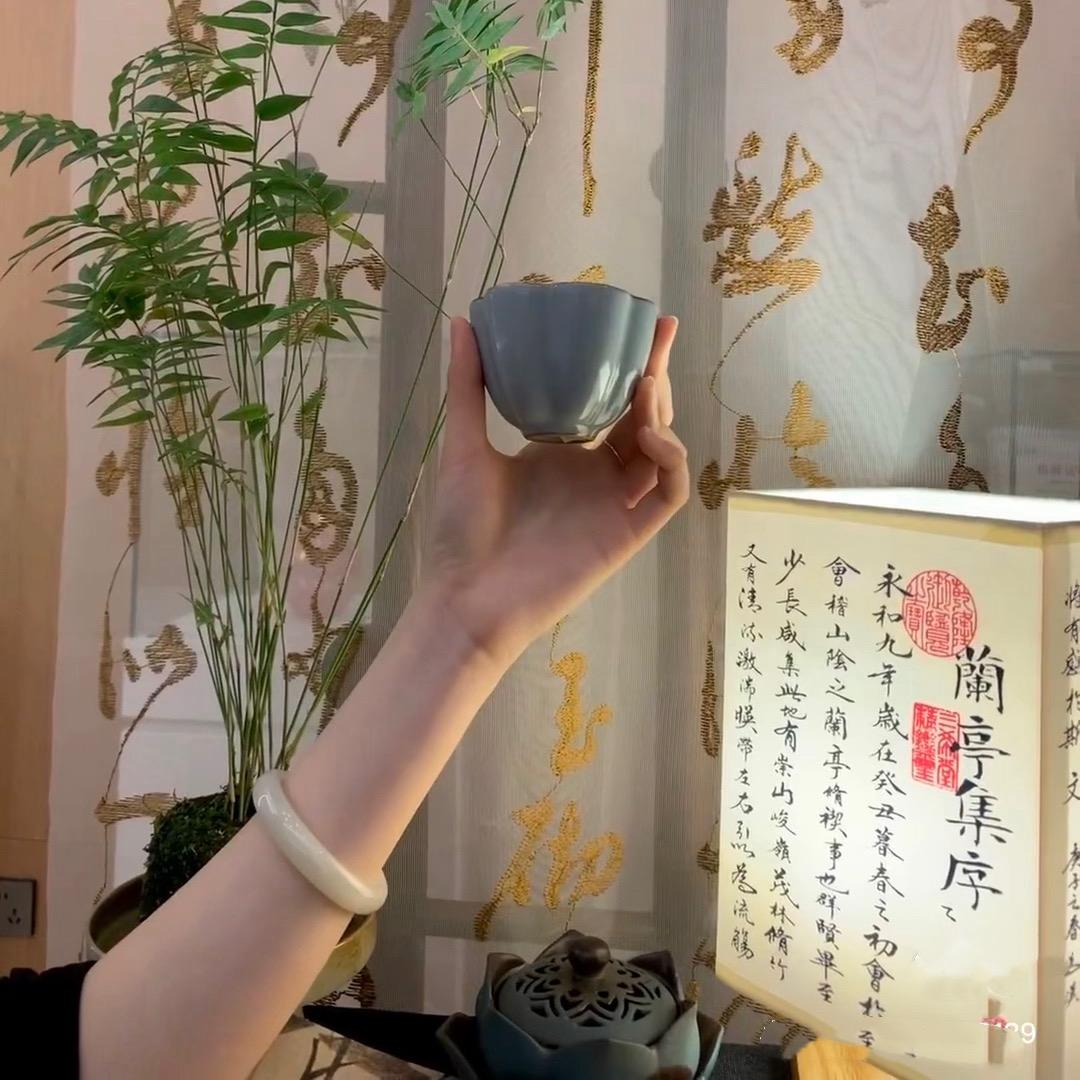 元莱🕊️乌鲁木齐