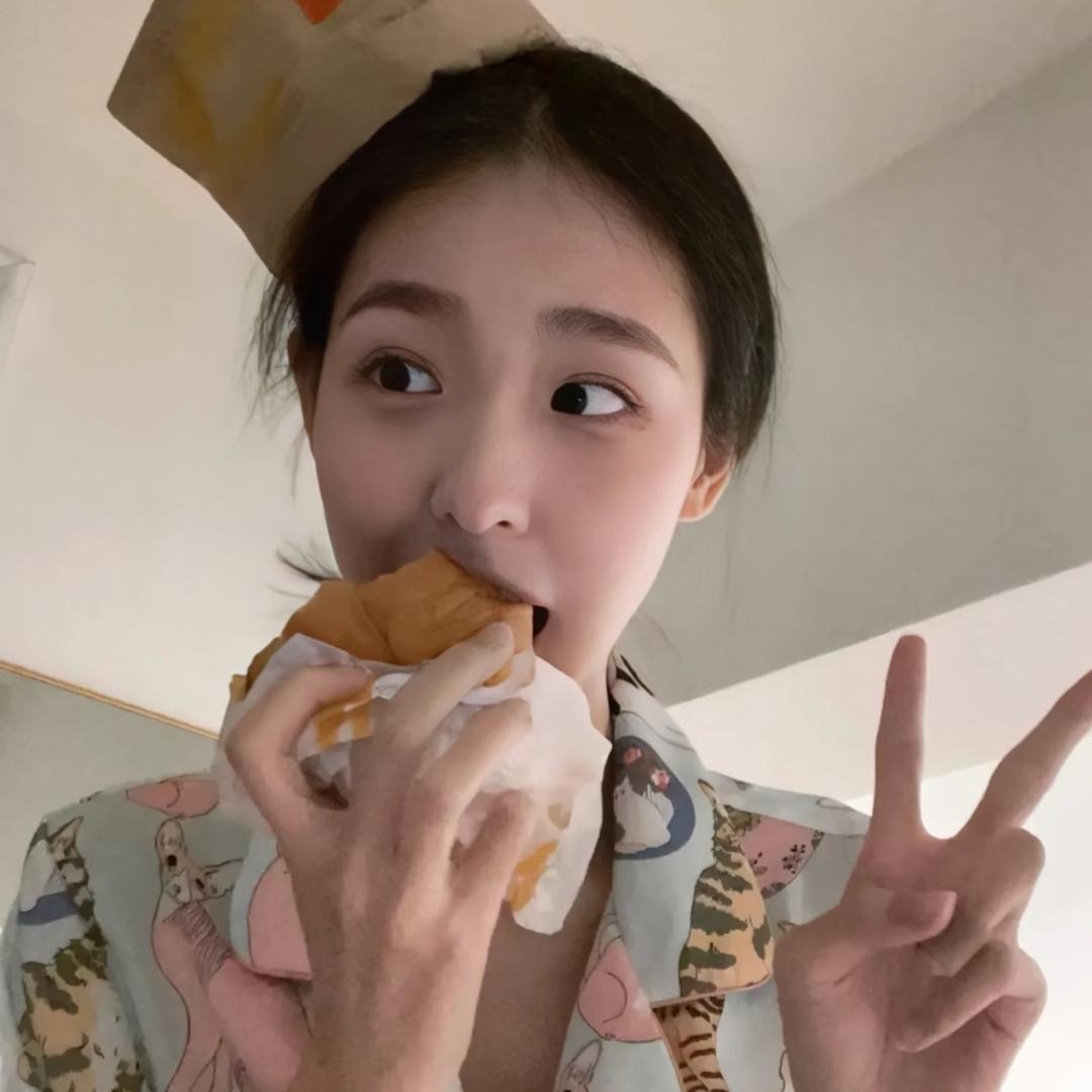 王秘书。男🔟用品