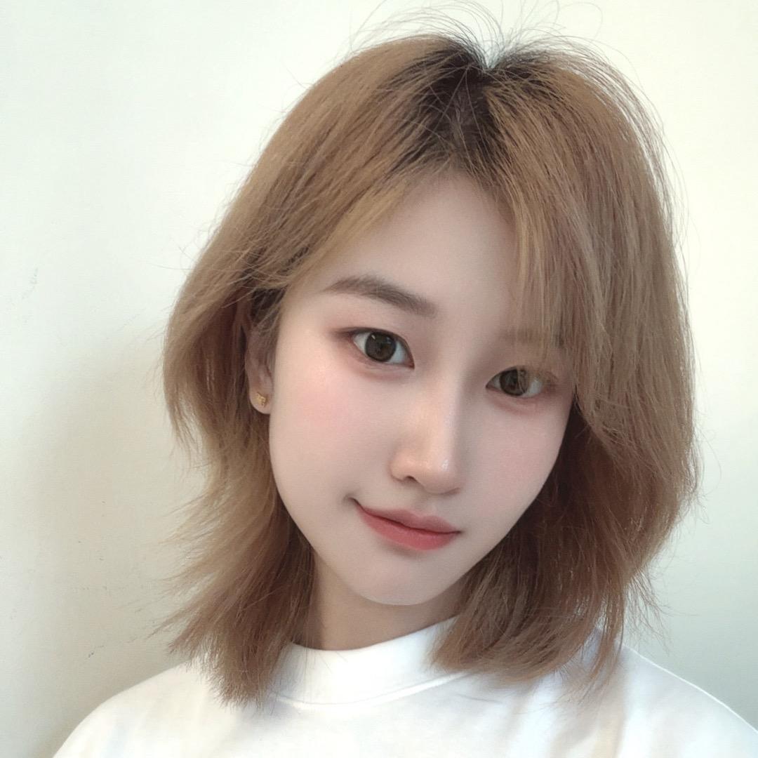 跟着托尼学发型的小虎牙