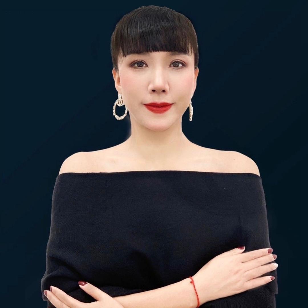 郴州雅群刘怡含