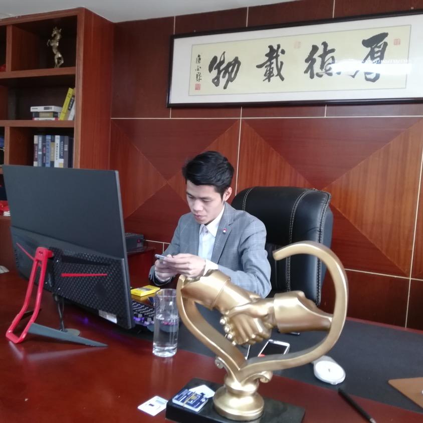 微喵一直看