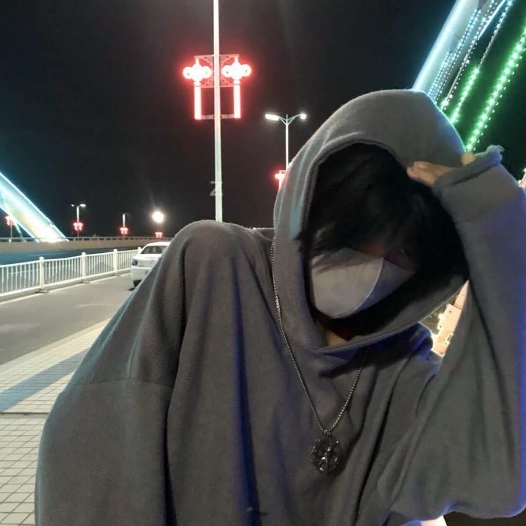 战泽逸