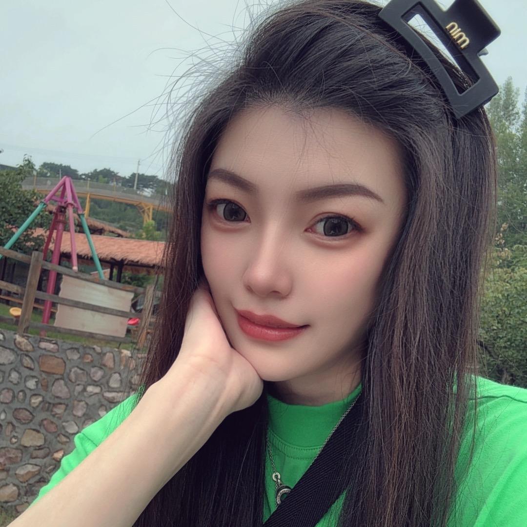 A.          欣欣姐  💋