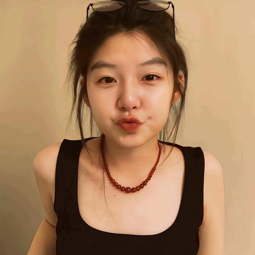哈密瓜^.