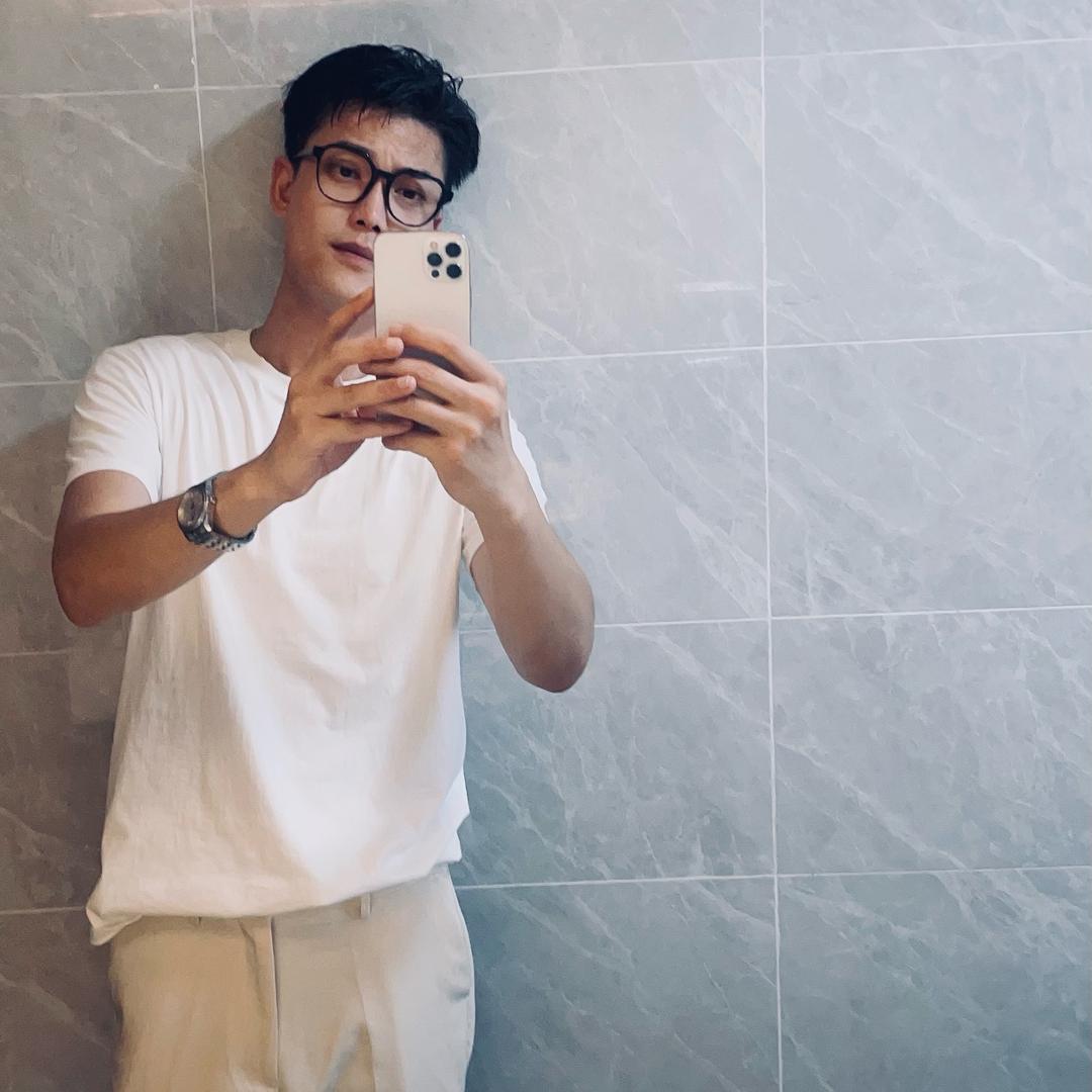 王佳
