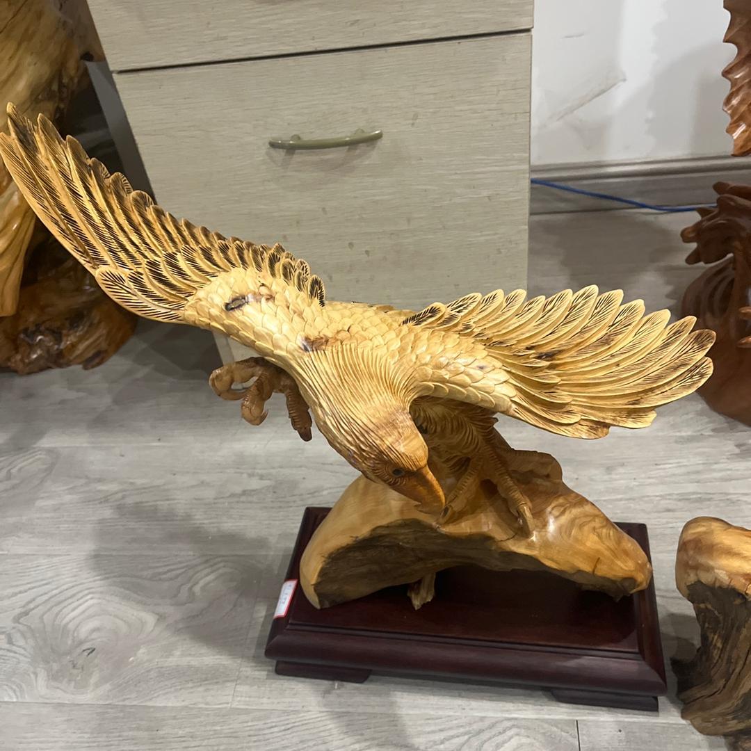 鹰雕工艺