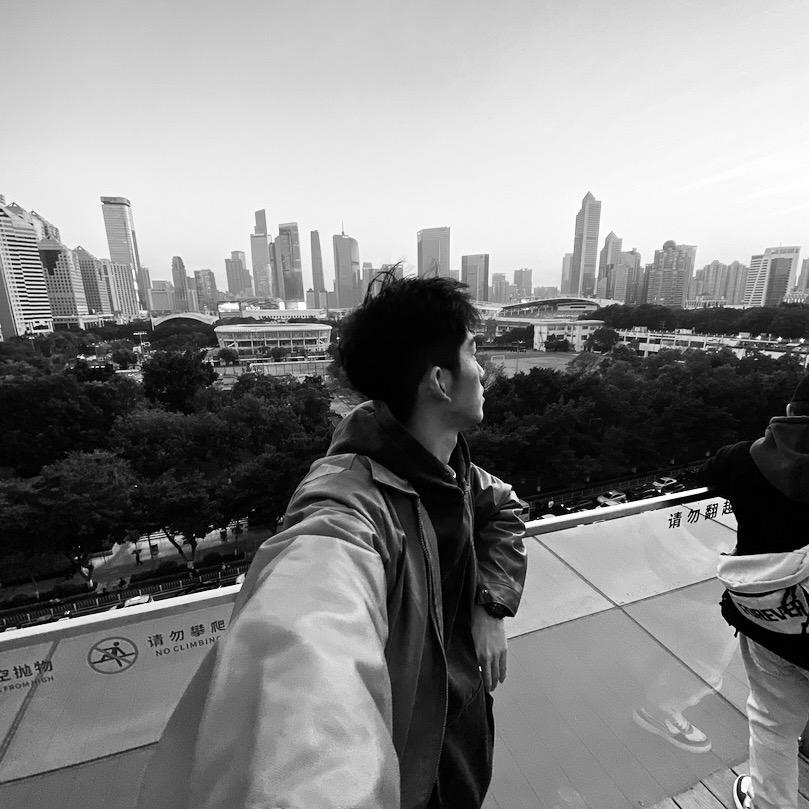 陈炅阳