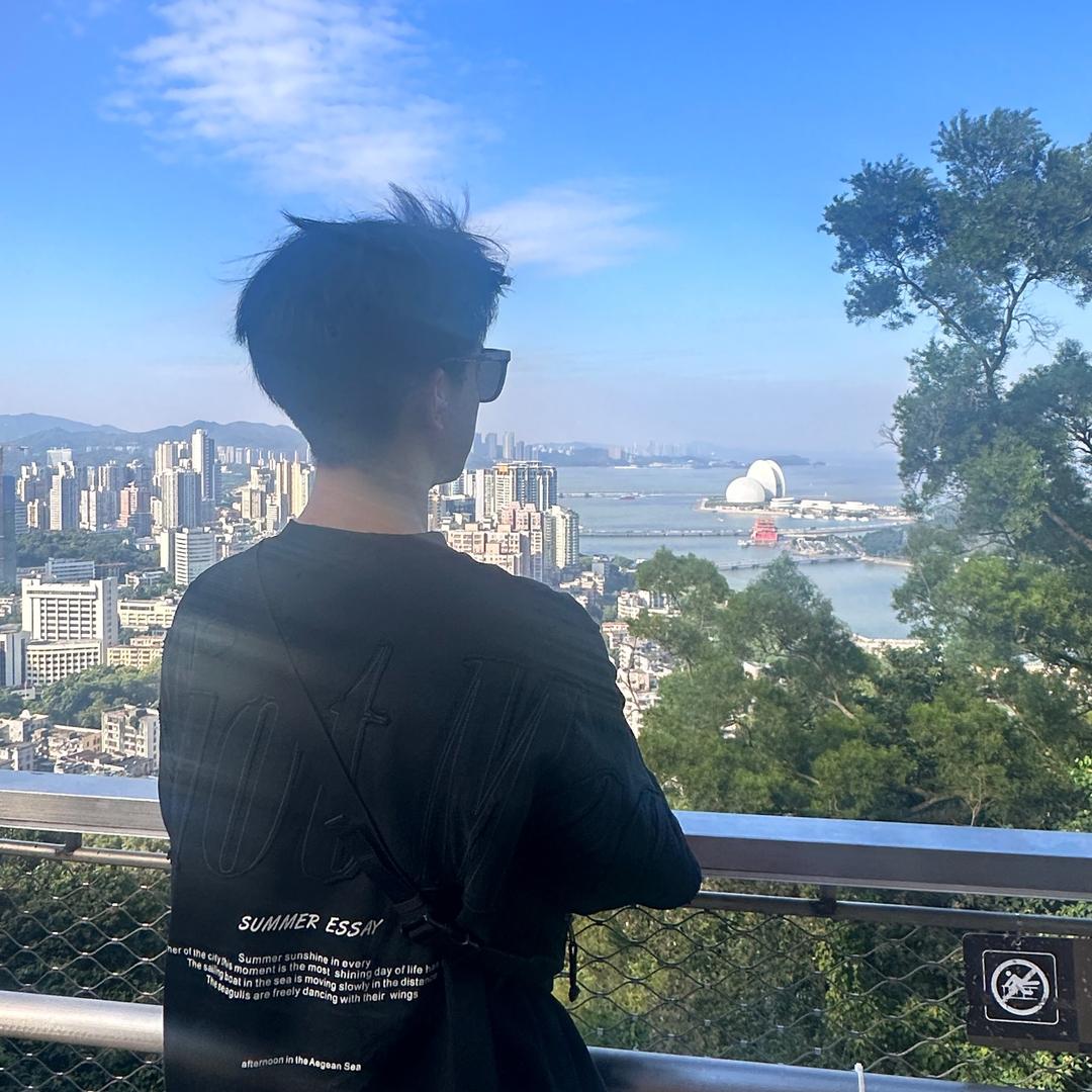 阿信的新衣