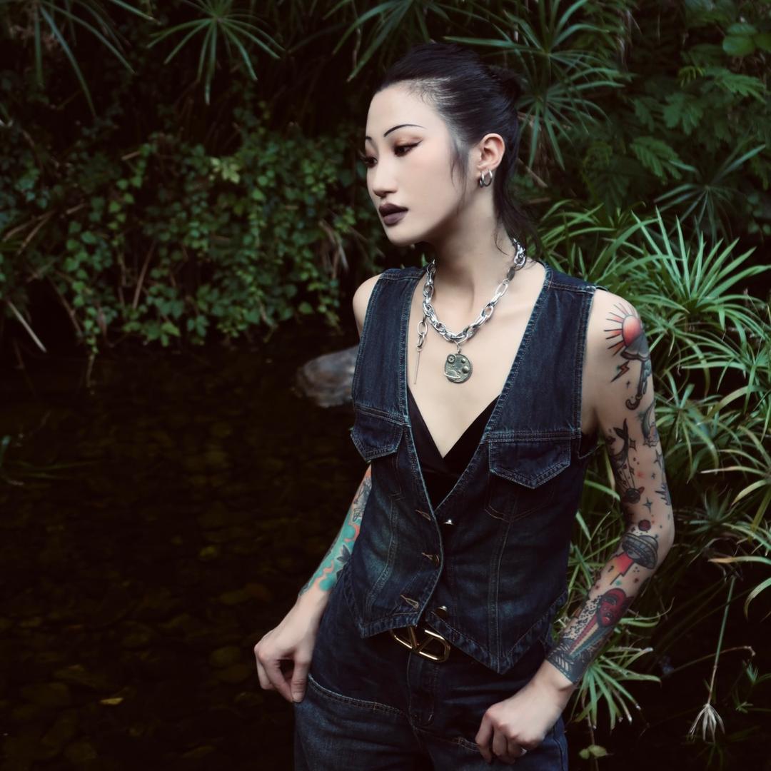 上海女发型师小美