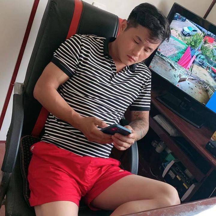 小佛爷🌈💨