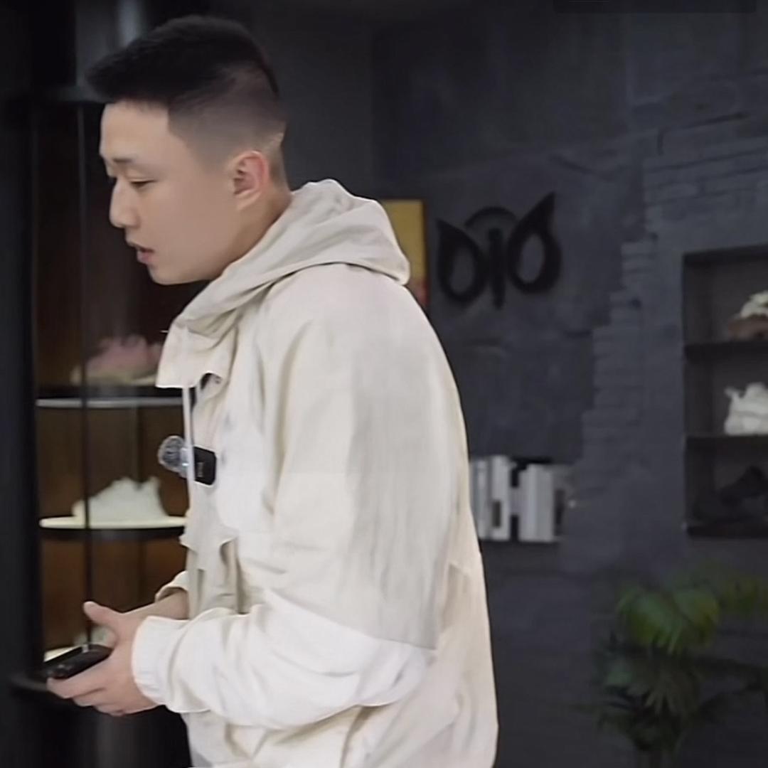 莎莱茜潮鞋（小何）