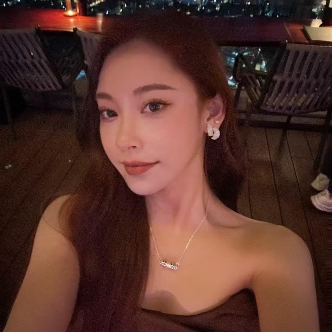 淼淼在杭州捏脸