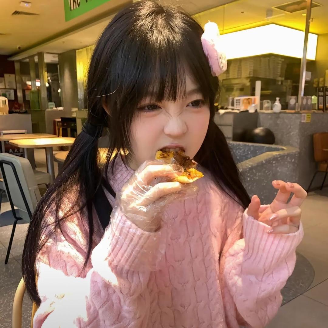 •̩̩̩̩ᯅ•̩̩̩̩.