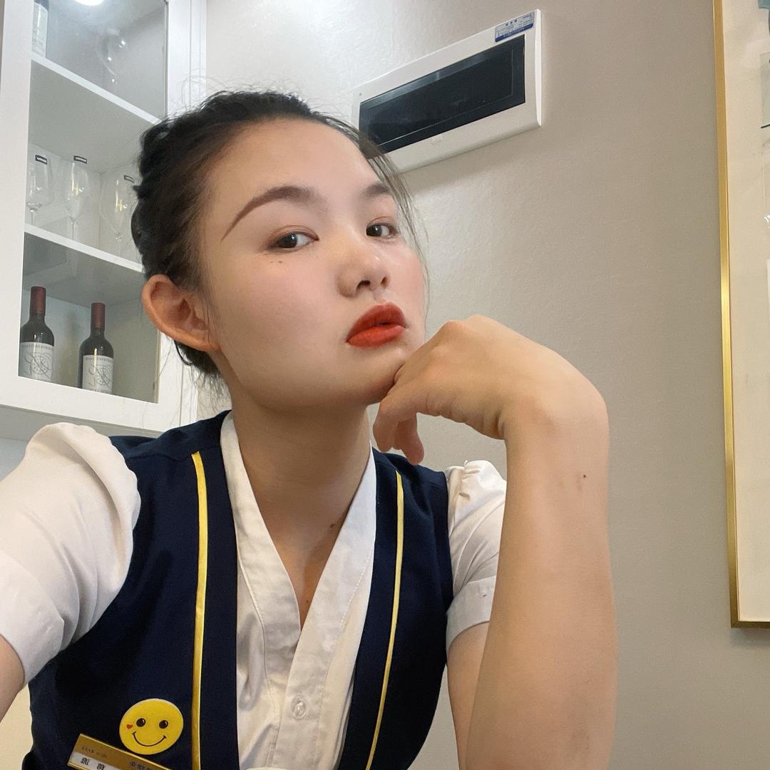 💞 ঞ 小流流