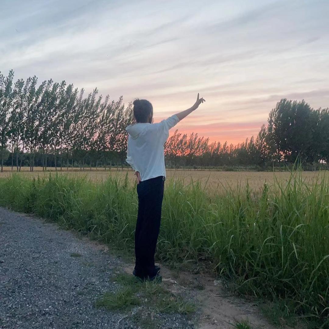 珠宝推荐官菲姐