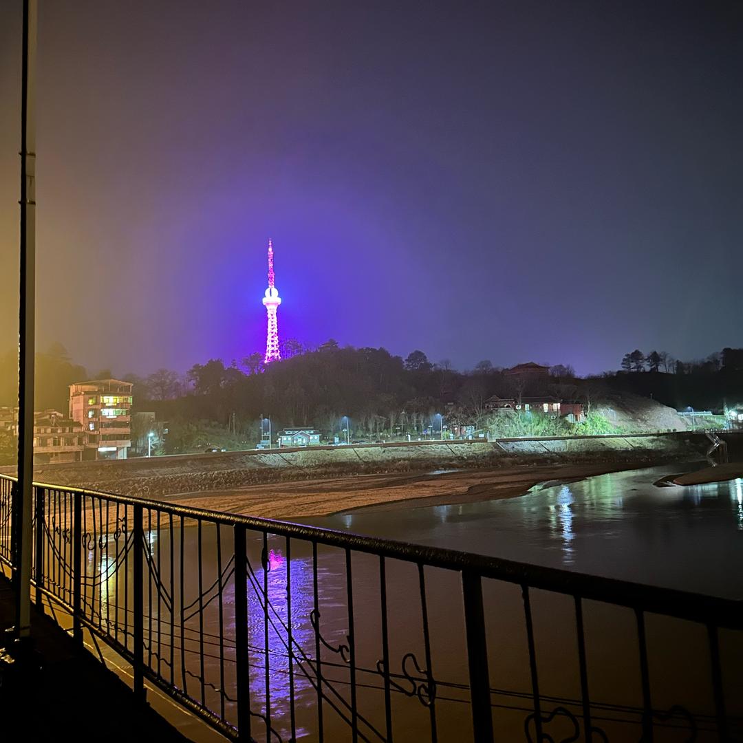 雅俗共赏👨🏿‍🌾