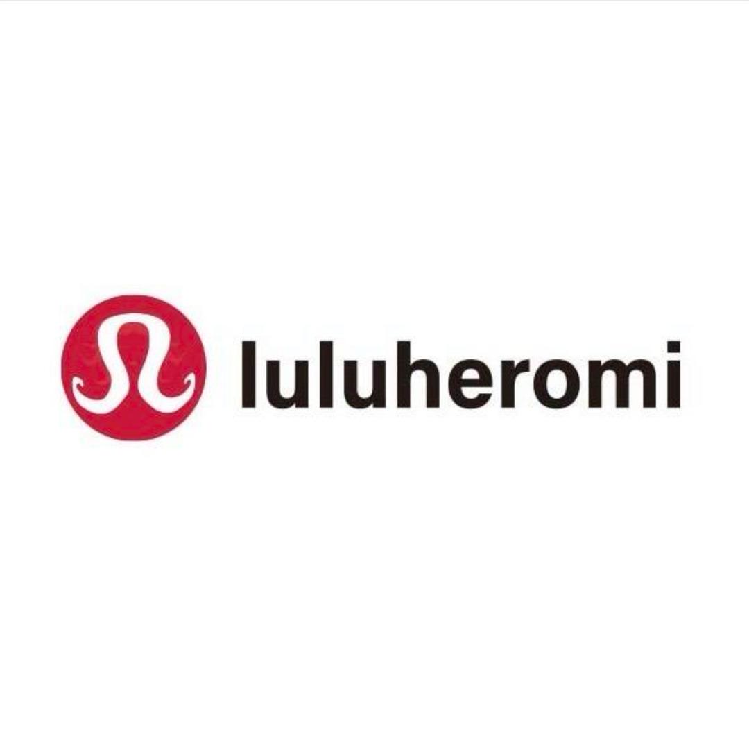 露露luluheromi服装直播间