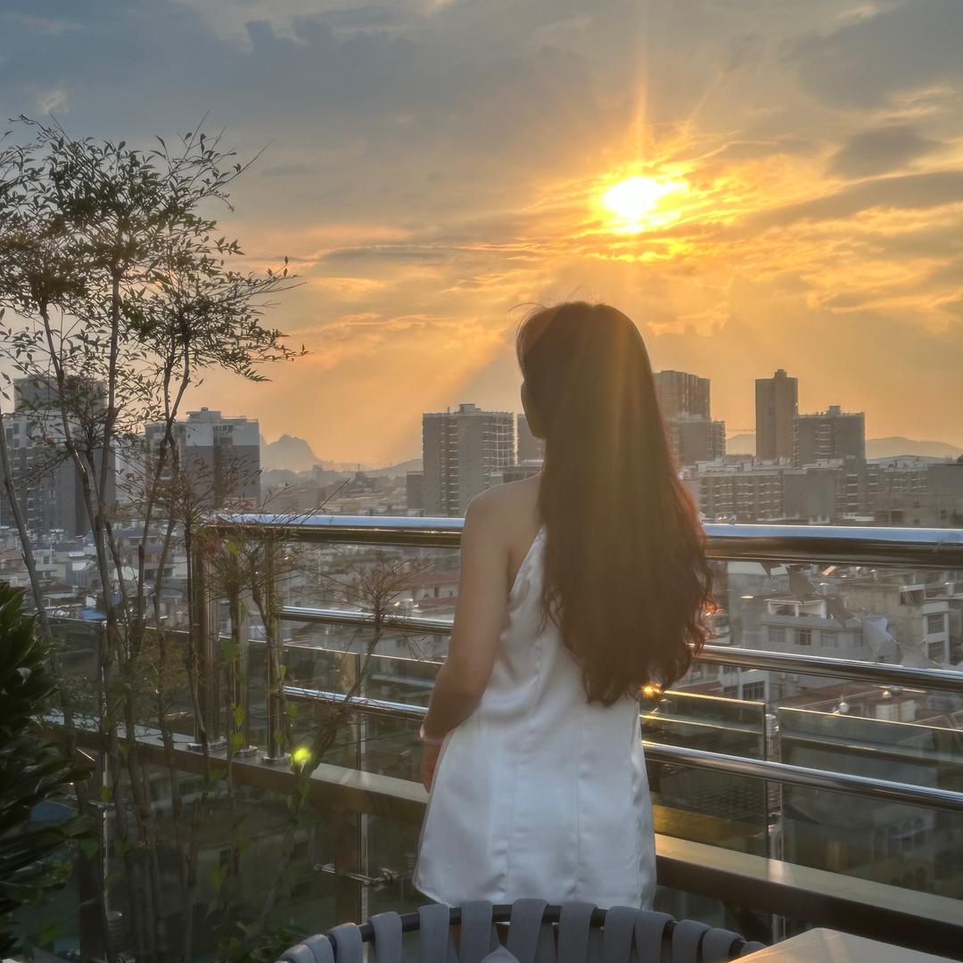 SHIYI拾忆轻奢女装（白雪）