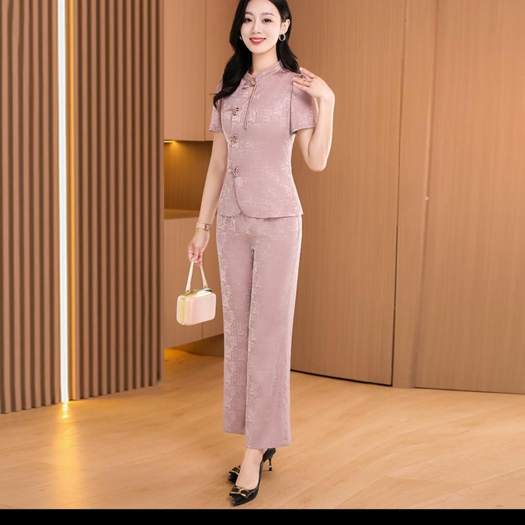 陌陌女装工厂店