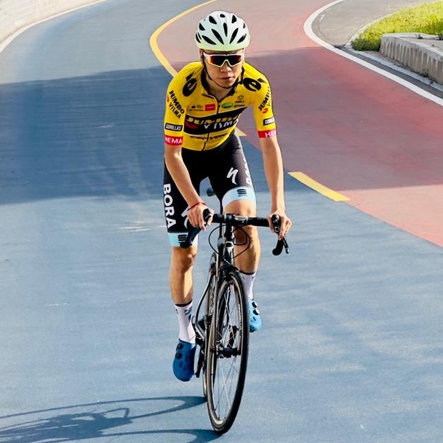 19sco 🇨🇳♏🚴