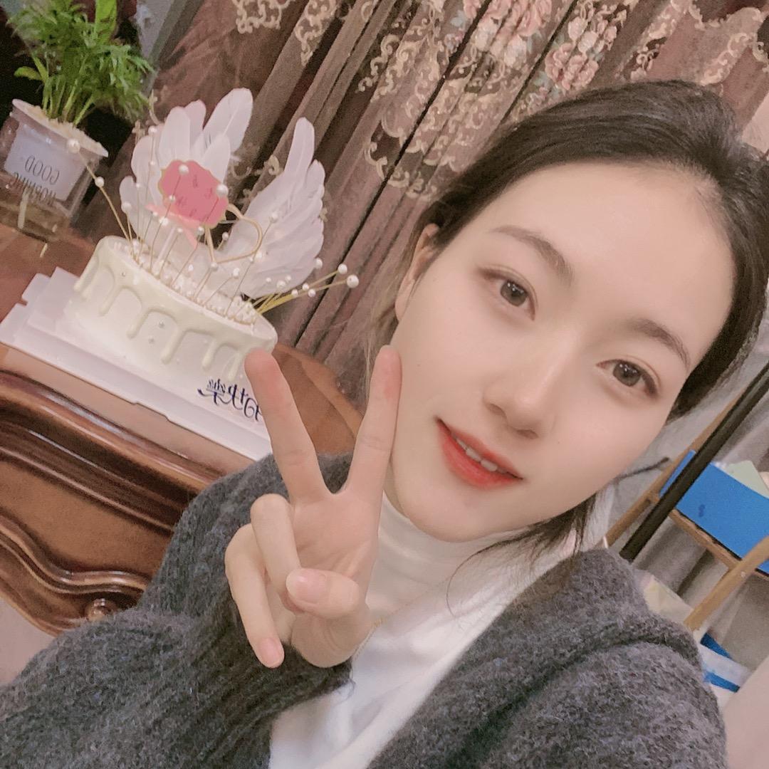 隔壁班花