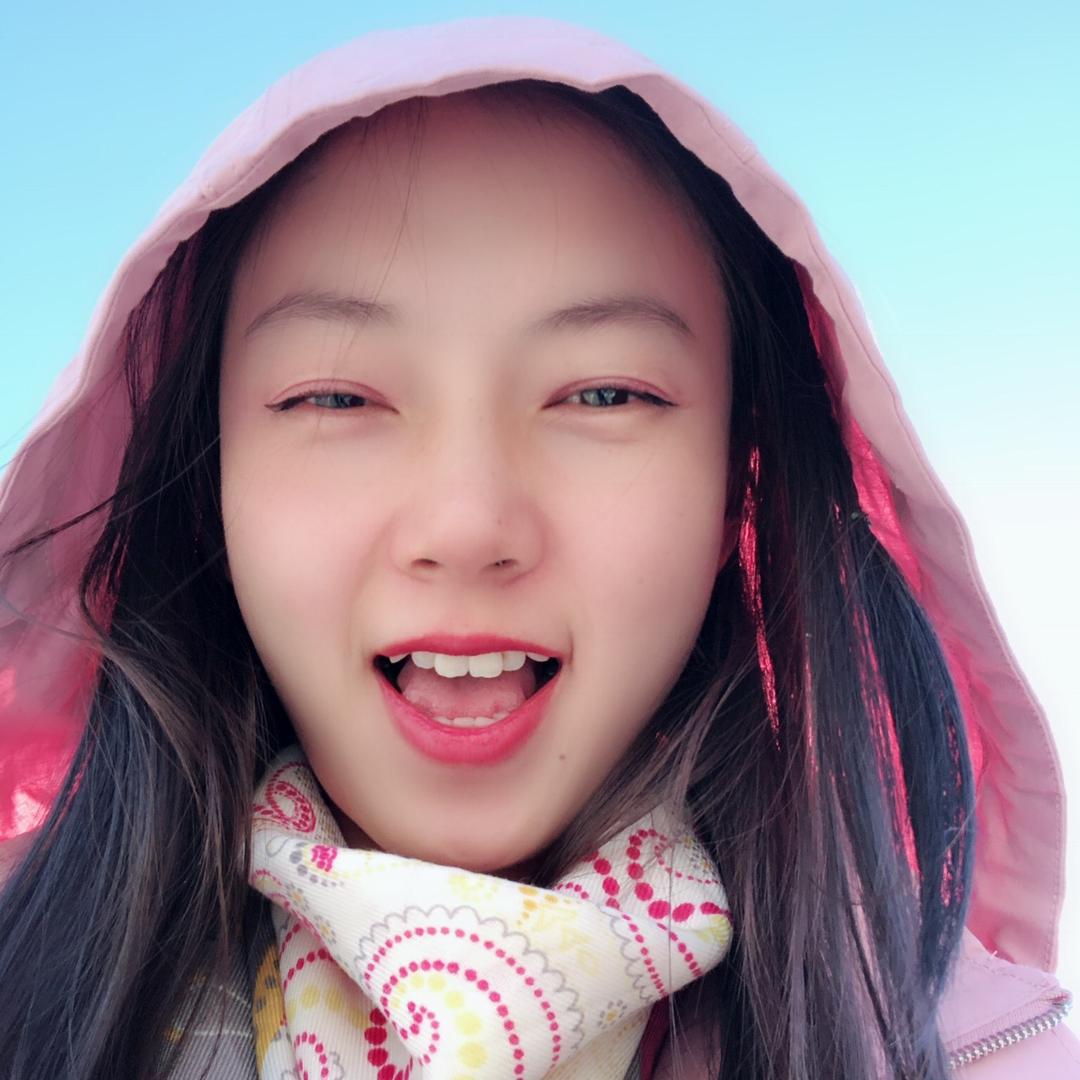 - 野脚的小妮子