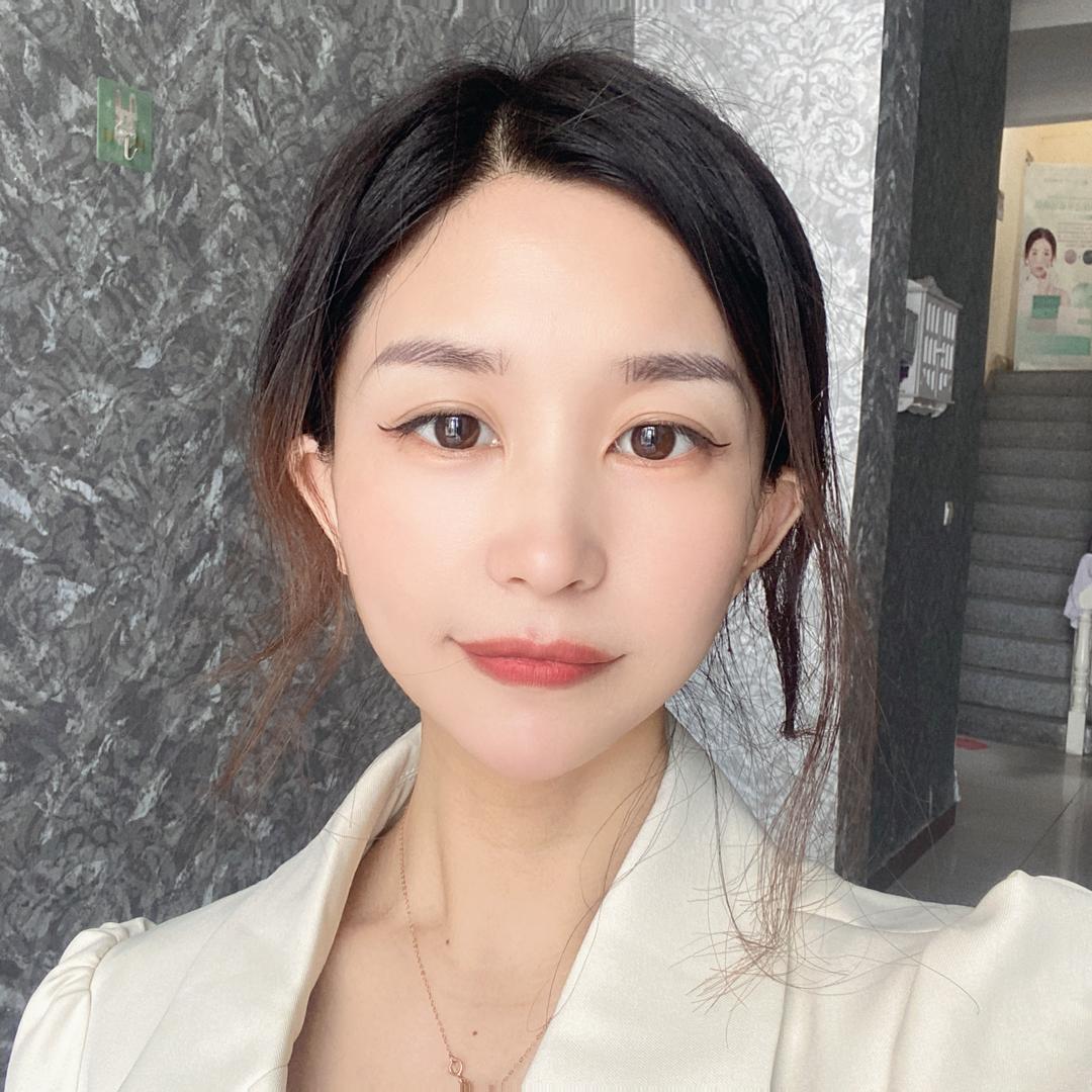 佰草慕斑敏痘|苗苗