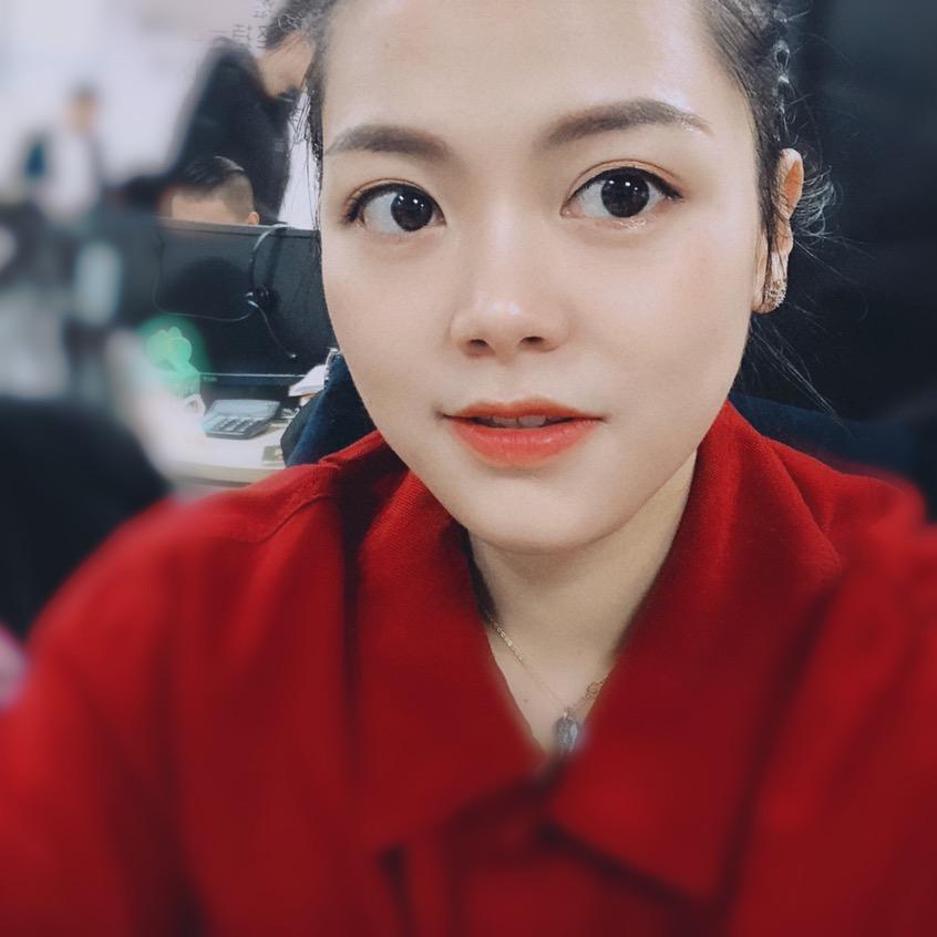 小小静在修手机