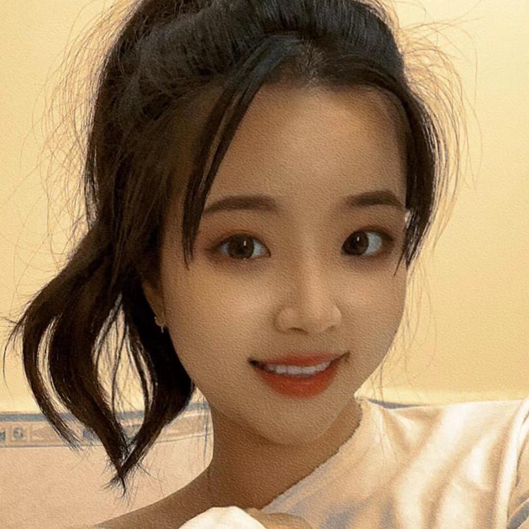 颜小颜穿搭女装