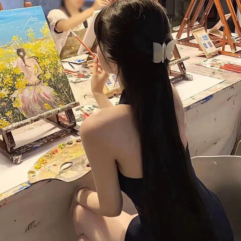 蓝莓酱仙子🧚‍♀️