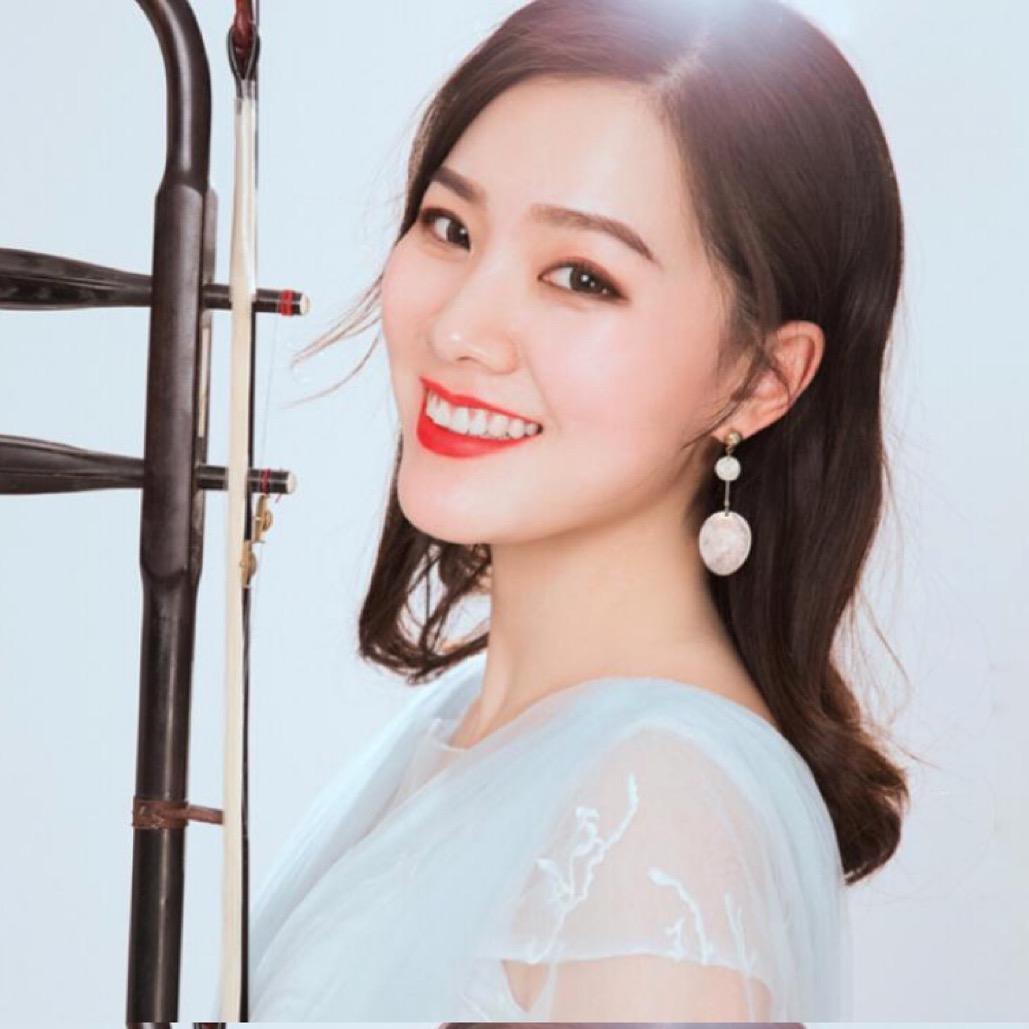 曼宝儿二胡