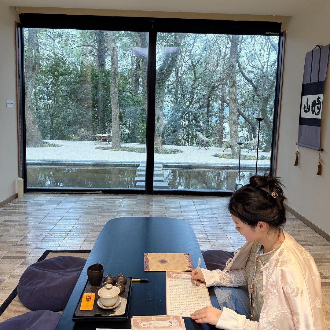 滨海轻松鼠小孟