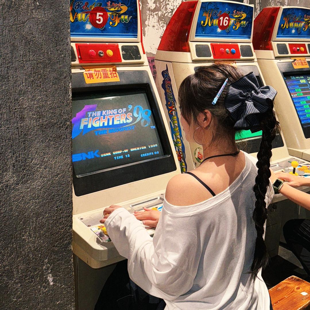 钮枯禄•钻石王老•吴女士