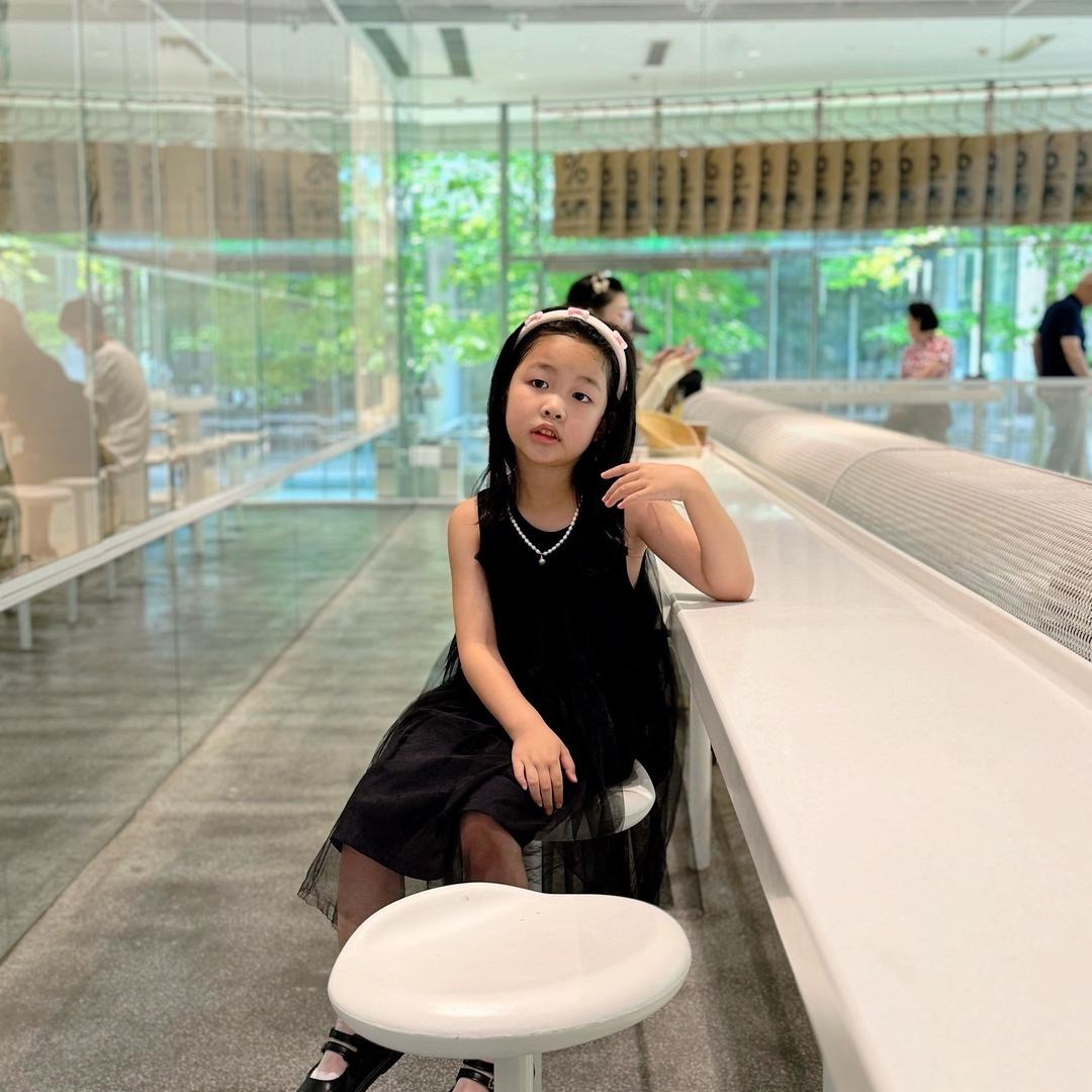 穿👗的小可