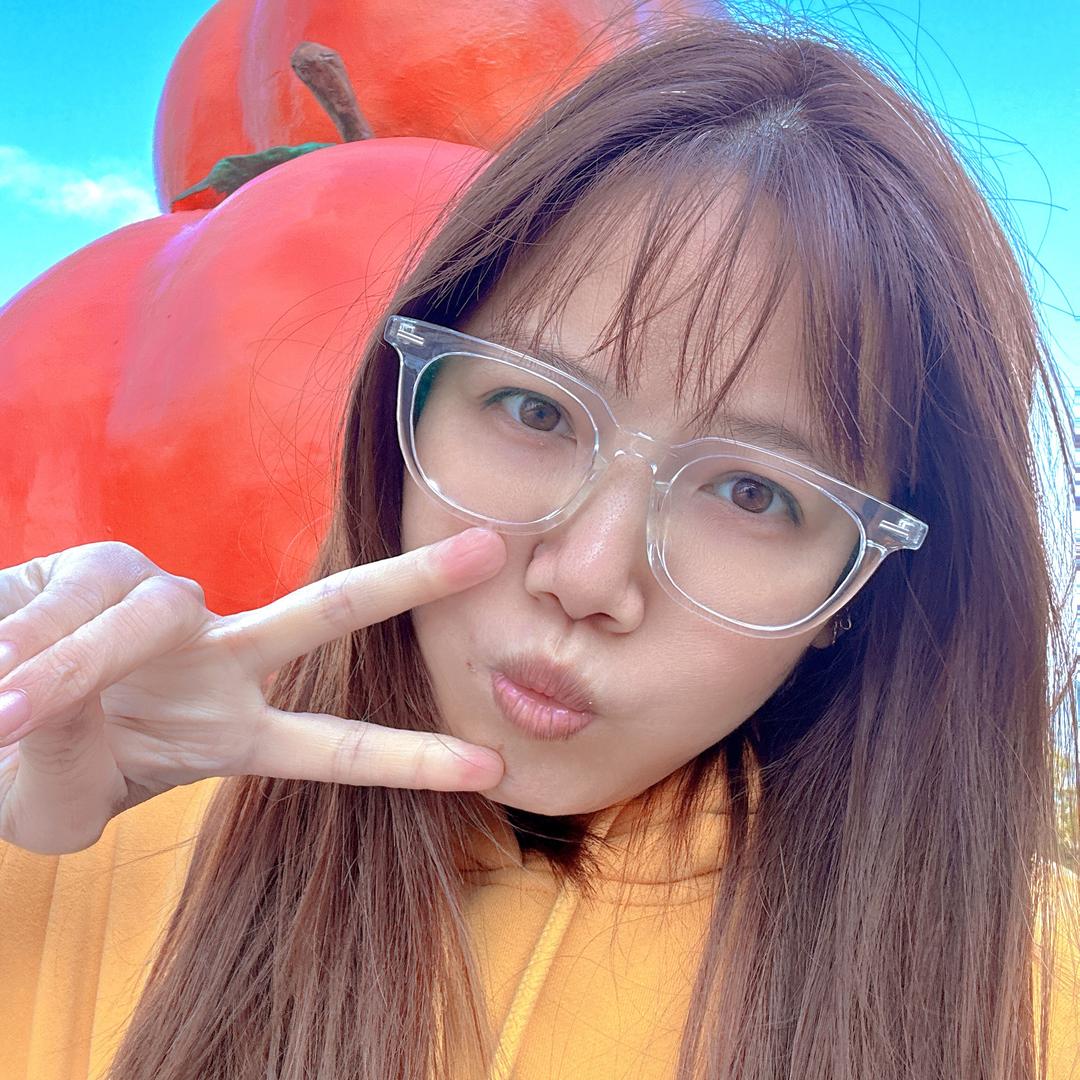 罗琼彩伊