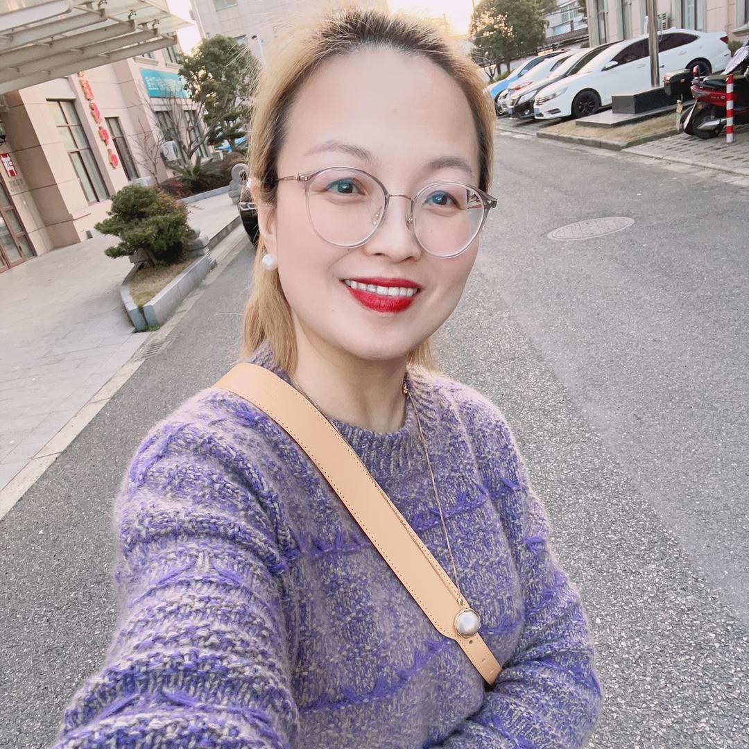 蓝精灵🧚‍♀️